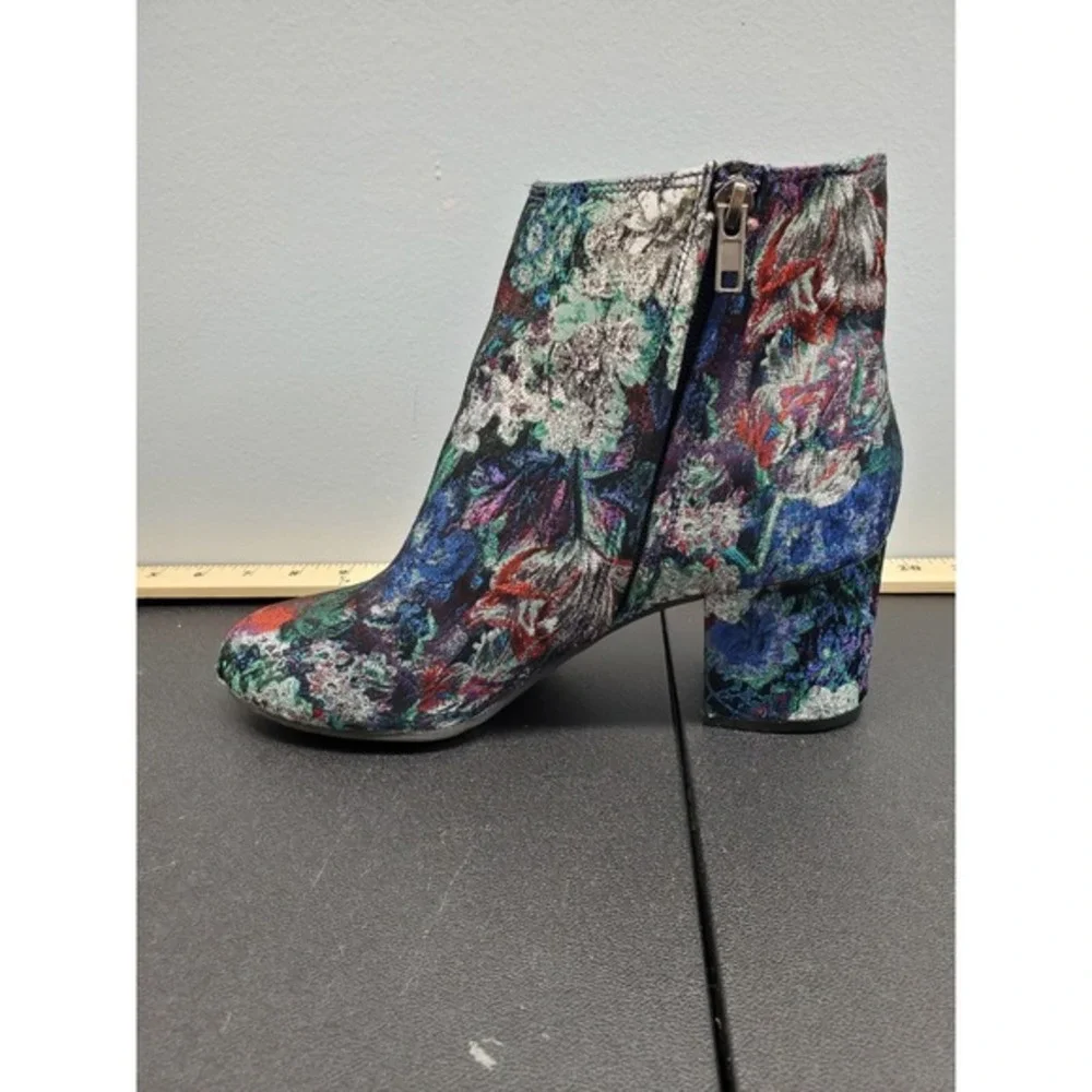 Zigi Soho Nydia Ankle Booties Boots Womens Size 9 Black Multi Floral Side Zipper